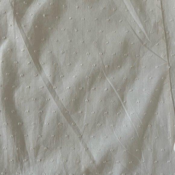 ⭐️ Firm Price ⭐️ White Dress with Swiss polka dots - Picture 9 of 12